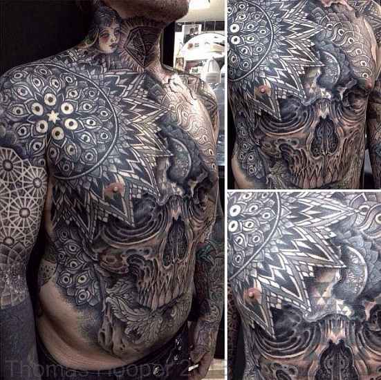 Brusttattoos für Männer – Tattoo Spirit Brusttattoos für Männer – Tattoo Spirit