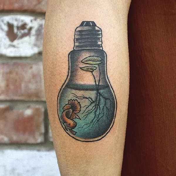 Kunterbunte Glühbirnen Tattoo Spirit