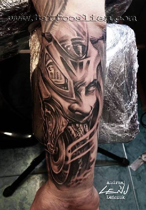 Lenu Tattoo Alien Polen Tattoo Spirit